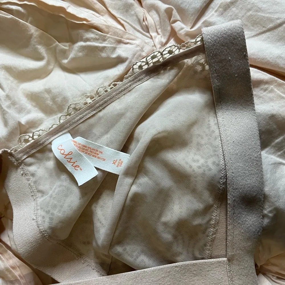 Colsie XL beige lace stretch triangle bralette - Image 3