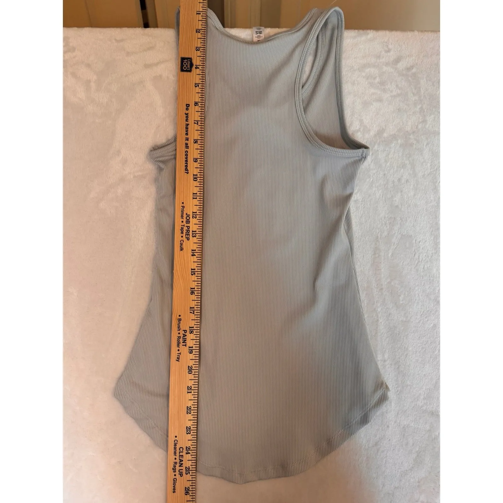 Under armor, top size small‎ gray women's - Image 4