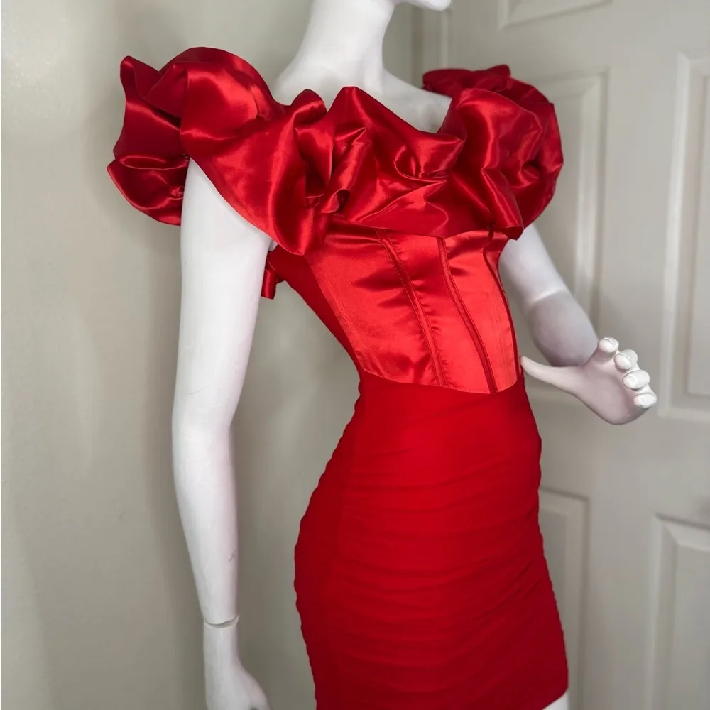 Privy Red Bodycon Midi Dress with Sweetheart Neckline - Image 6