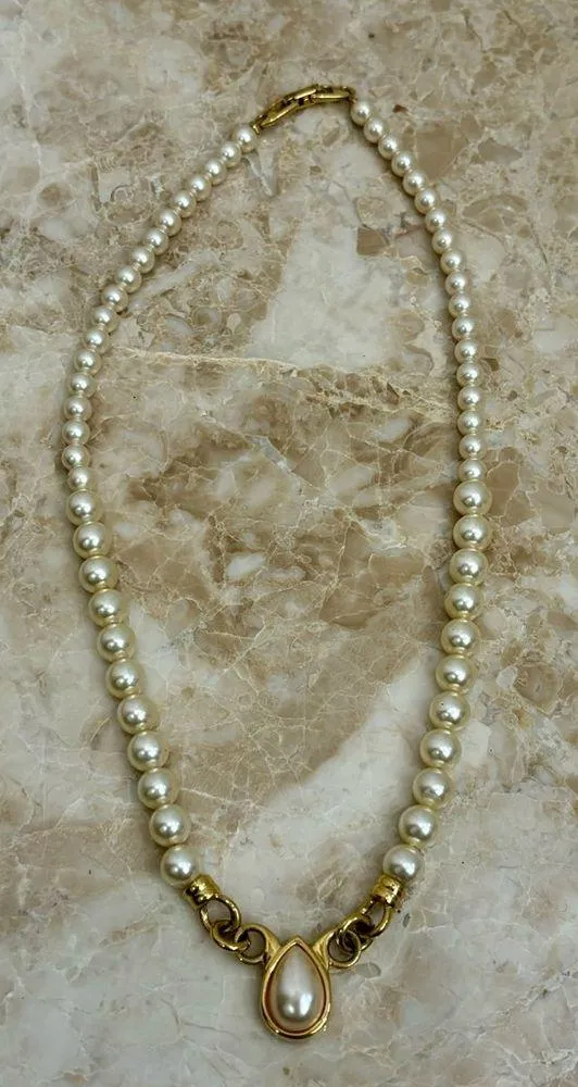 Napier Vintage Faux Pearl Bead Necklace Teardrop Pendant White - Image 2