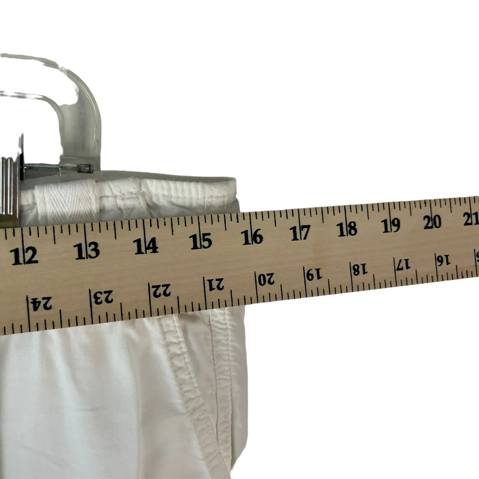 Sanctuary‎ Women's Size Small White Cargo Capri Pants - Image 8