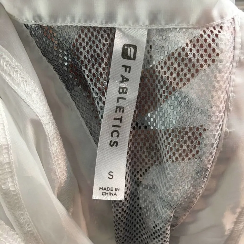 Fabletics  Yoga Nylon Sleeveless Zippered Best Jacket Size Small - Image 8