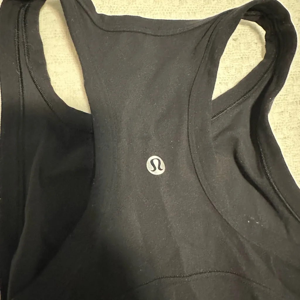 Lulu tank size 6 Black - Image 3