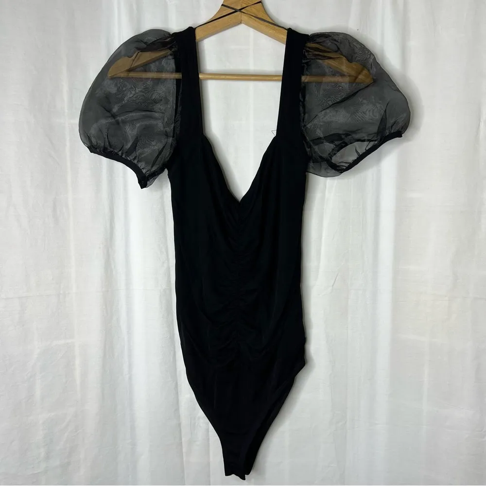 organza Puff sleeve ribbed ruched bodysuit Black medium - Image 3