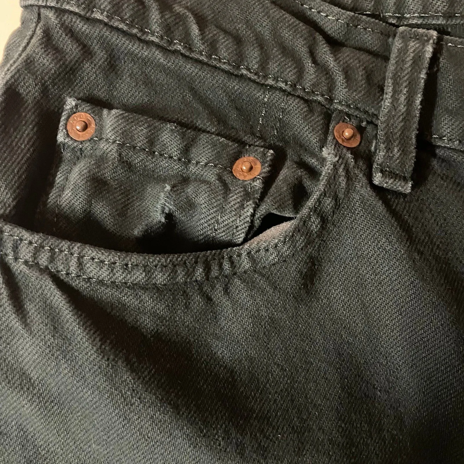 Vintage Levi’s 521 Hunter Green Tapered Leg Jeans 28” Waist EUC - Image 11