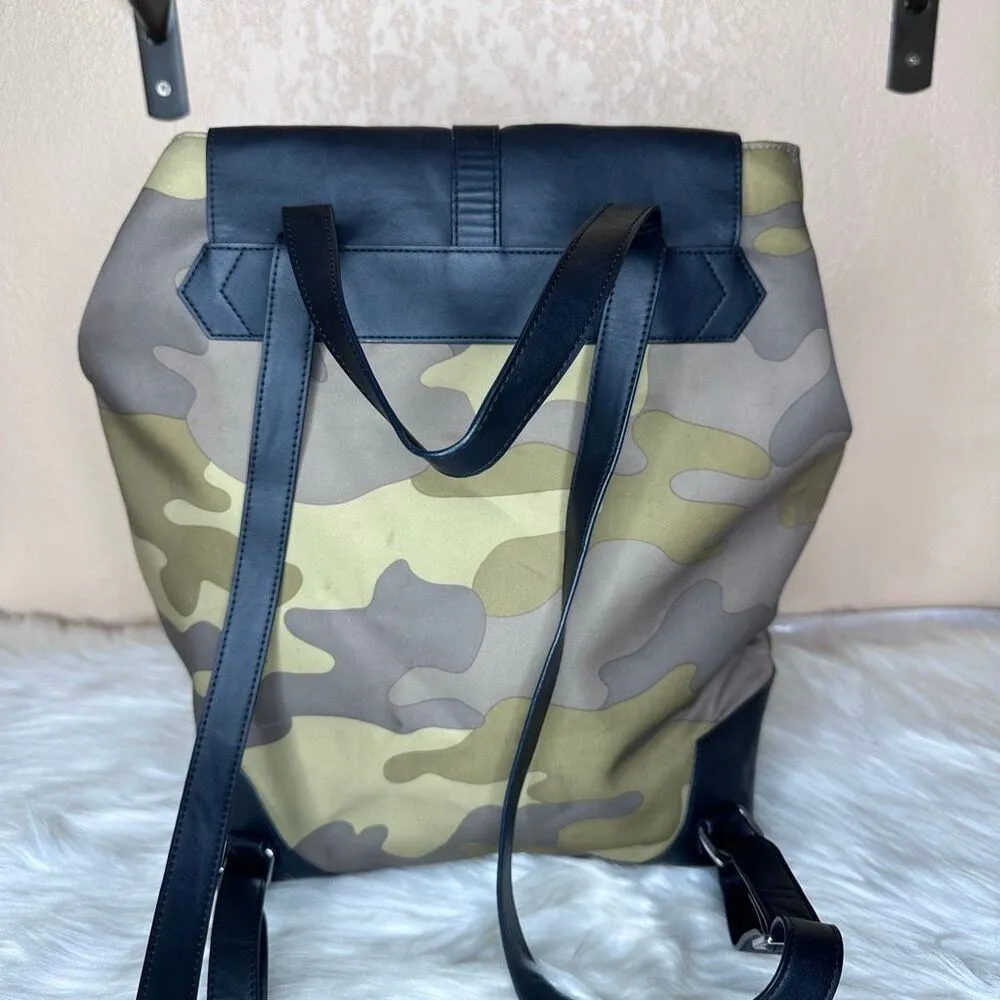 Stella & Dot Camo Backpack - Image 2