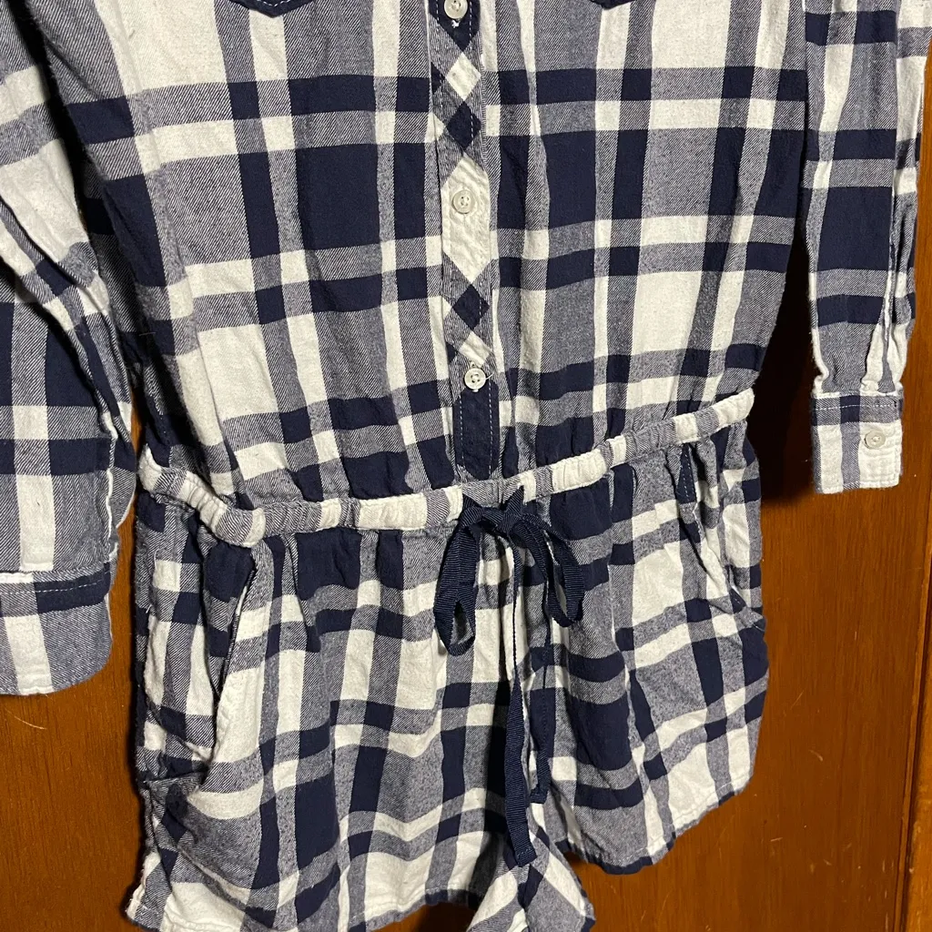 Aerie Woman’s Plaid Blue & White Button Down Romper Size Medium - Image 3