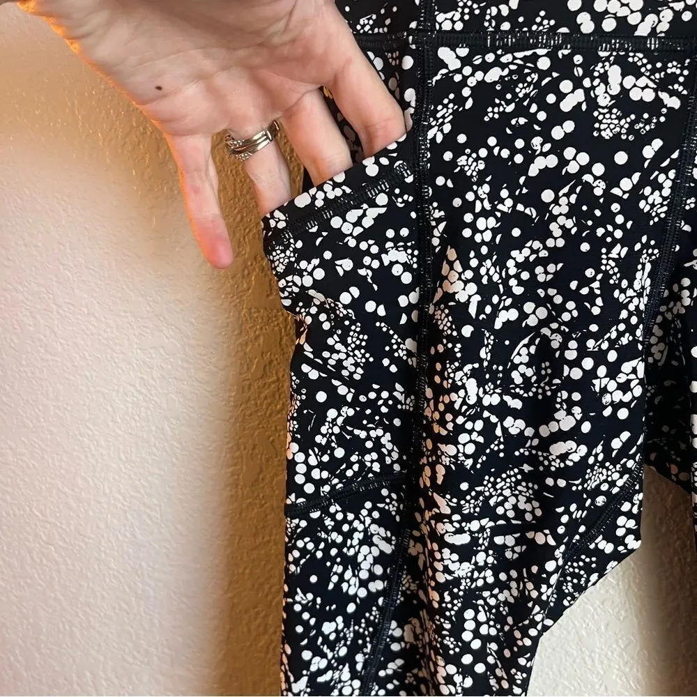 Lululemon Tight Stuff Tight I| *25"'
Chirasu Black - Image 7