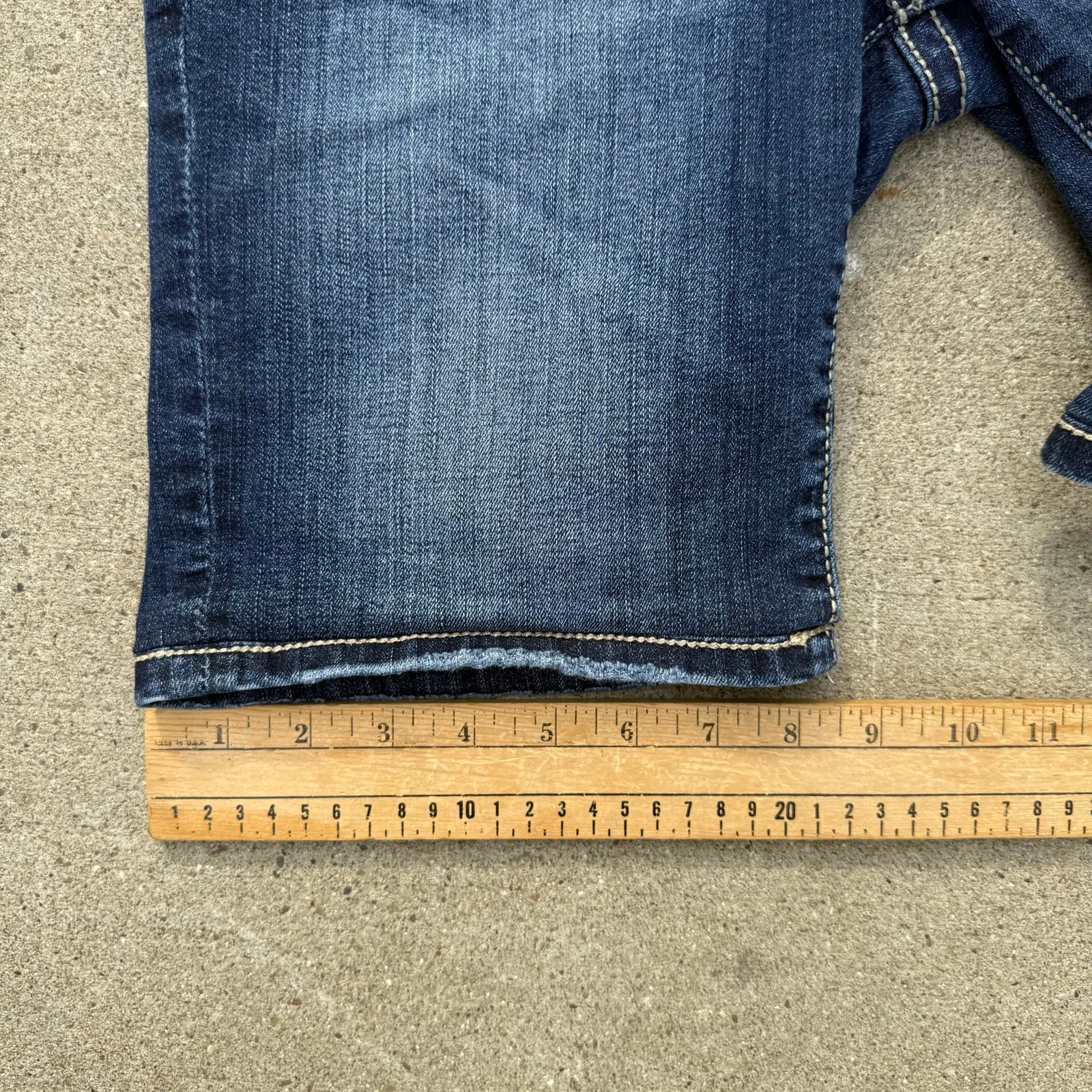 Buckle BKE Payton Size 26 Bermuda Jean Shorts 8" Inseam *HEMMED - Image 9