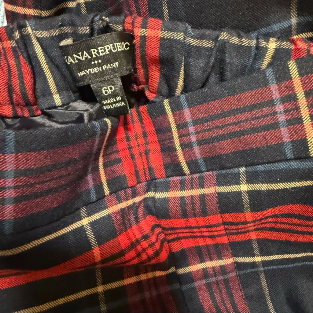 Like New Banana Republic Hayden Tartan Plaid Ankle Pants - Image 4