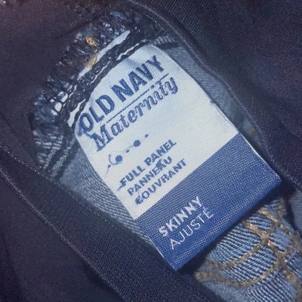 Old Navy Maternity Women’s Full Panel Skinny Jeans Size 6 - Image 3