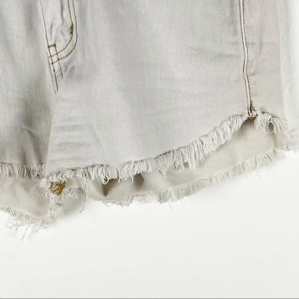 FREE PEOPLE 100% Cotton Off White Frayed Hem Jean Shorts, Size 25 - Image 8