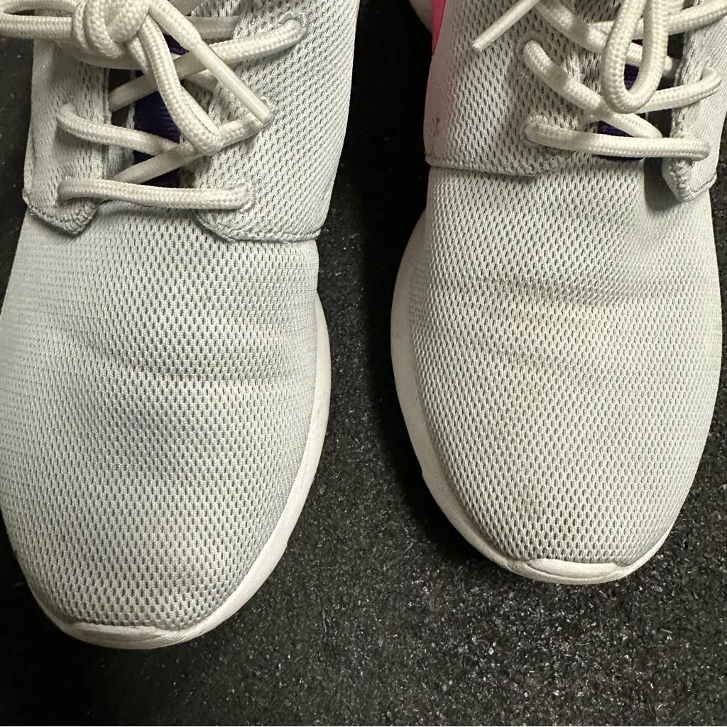 Nike Roshe One women's sneakerss - Image 4