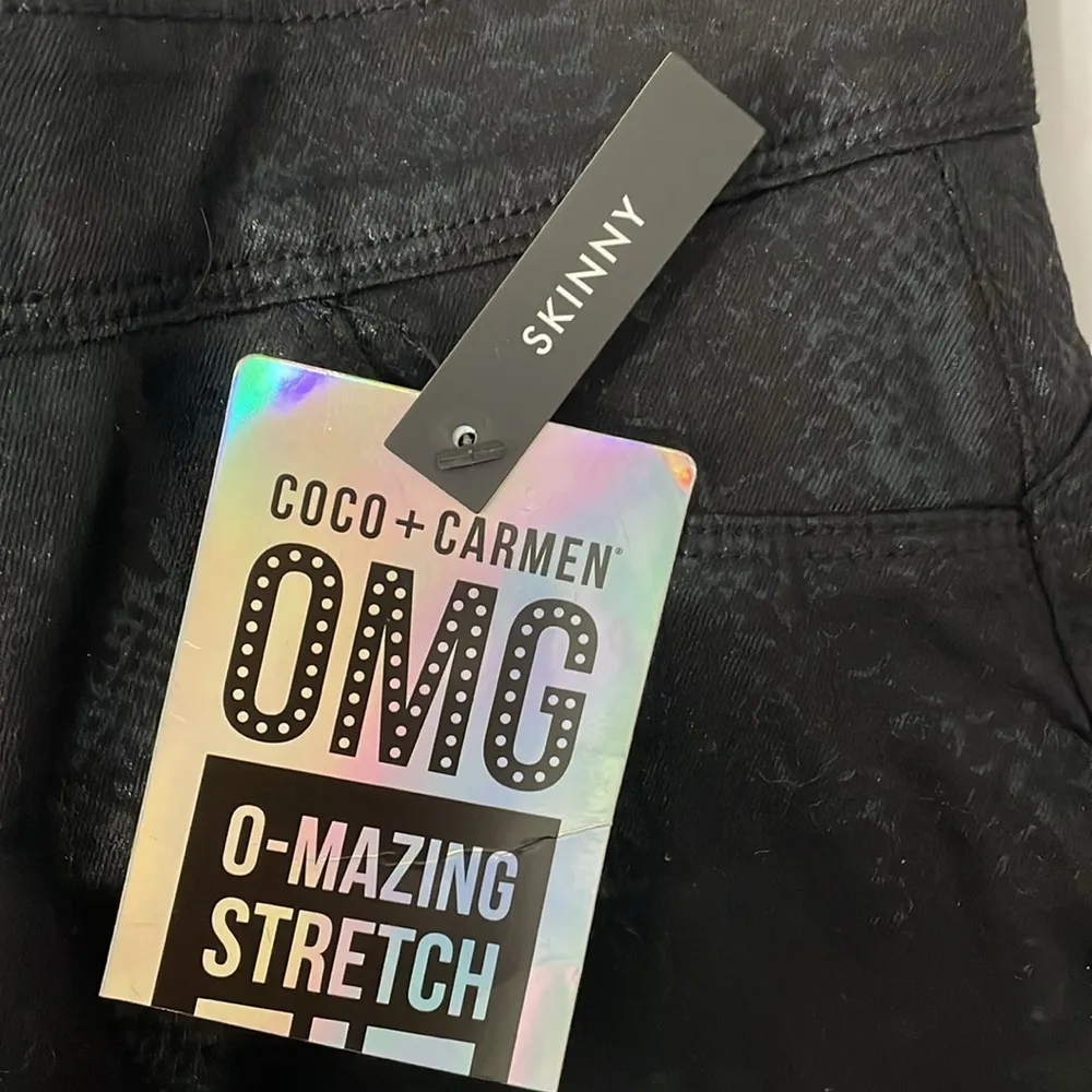 COCO + CARMEN OMG Skinny Jeans
Black Snake - Image 5
