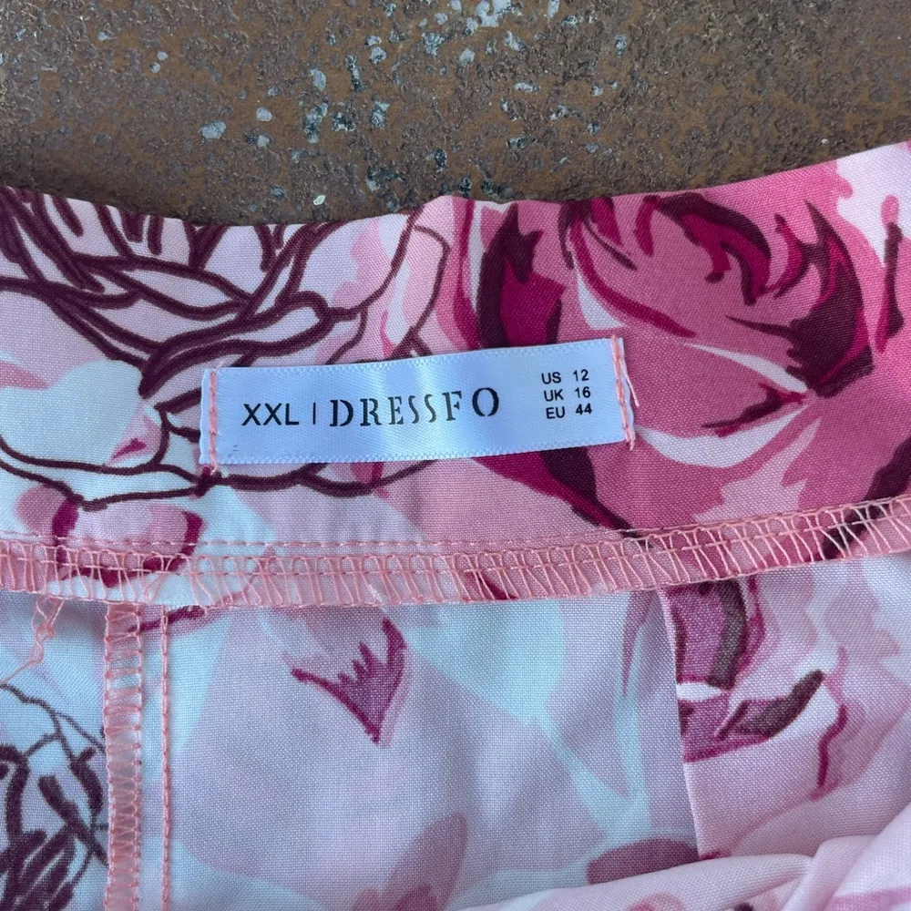 Beautiful floral skirt - Image 4