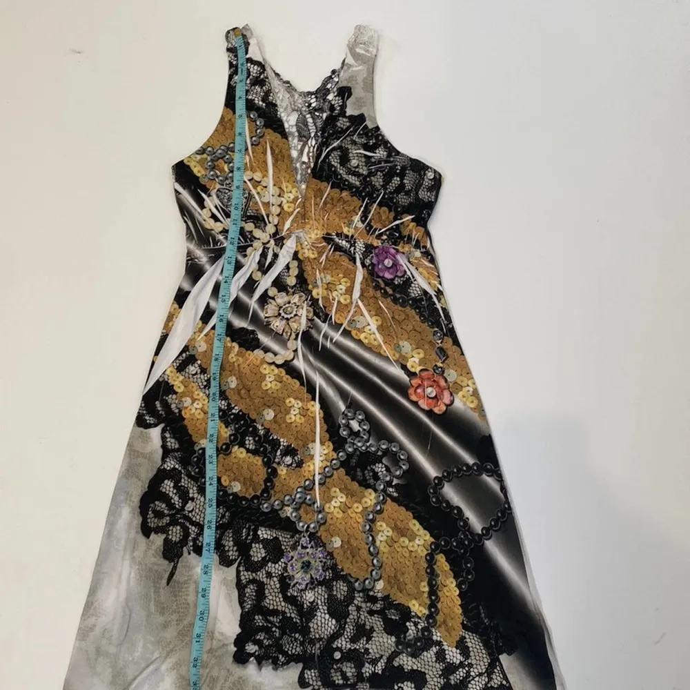 Boutique Sleeveless Midi Dress V - Image 8