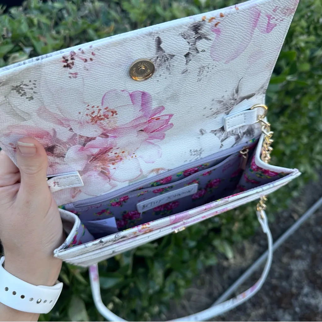 Betsey Johnson White/Gold Floral Small Crossbody Bag/Purse Adjustable Strap - Image 4