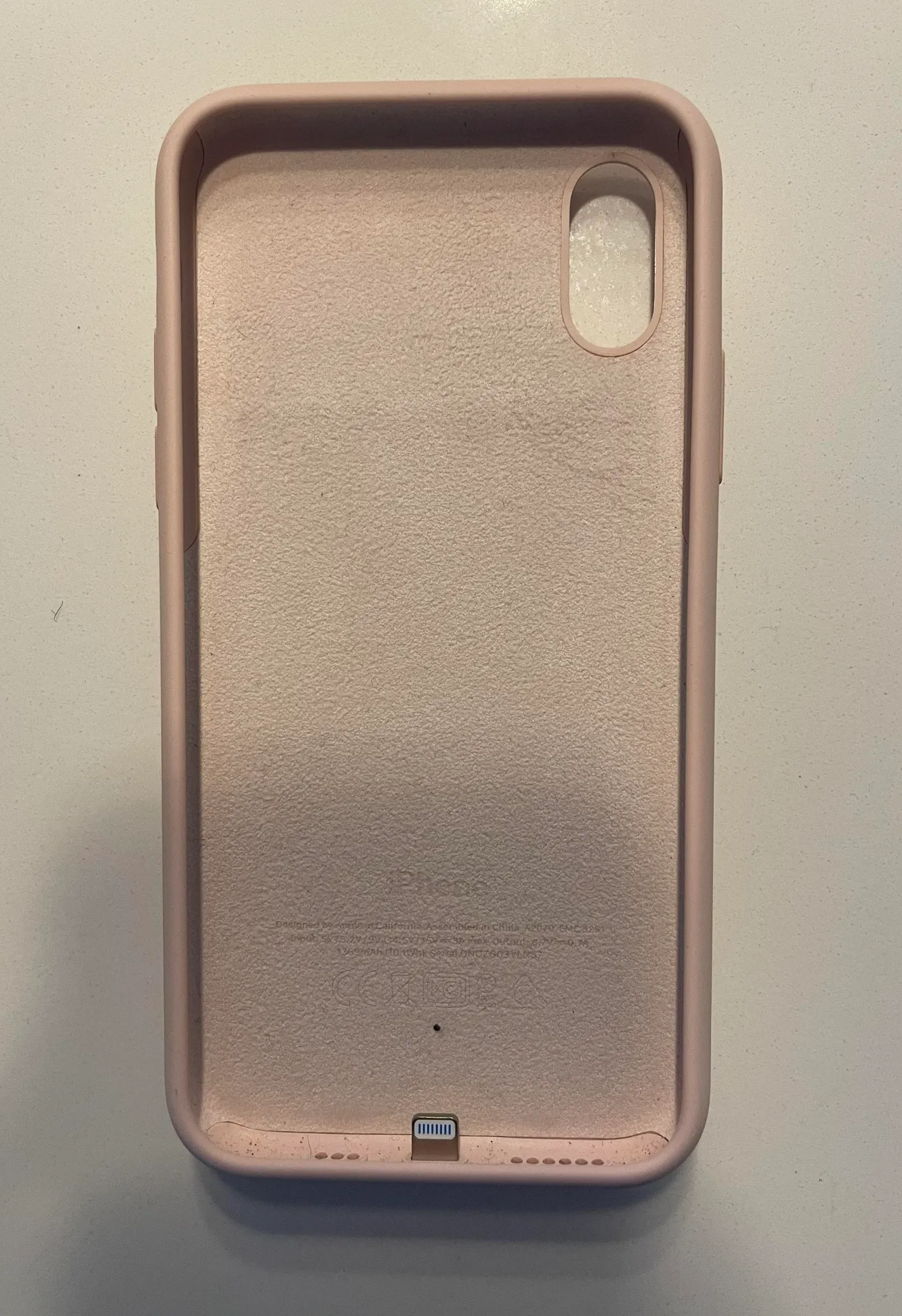 Apple iPhone X/XS Charging Case - Image 2