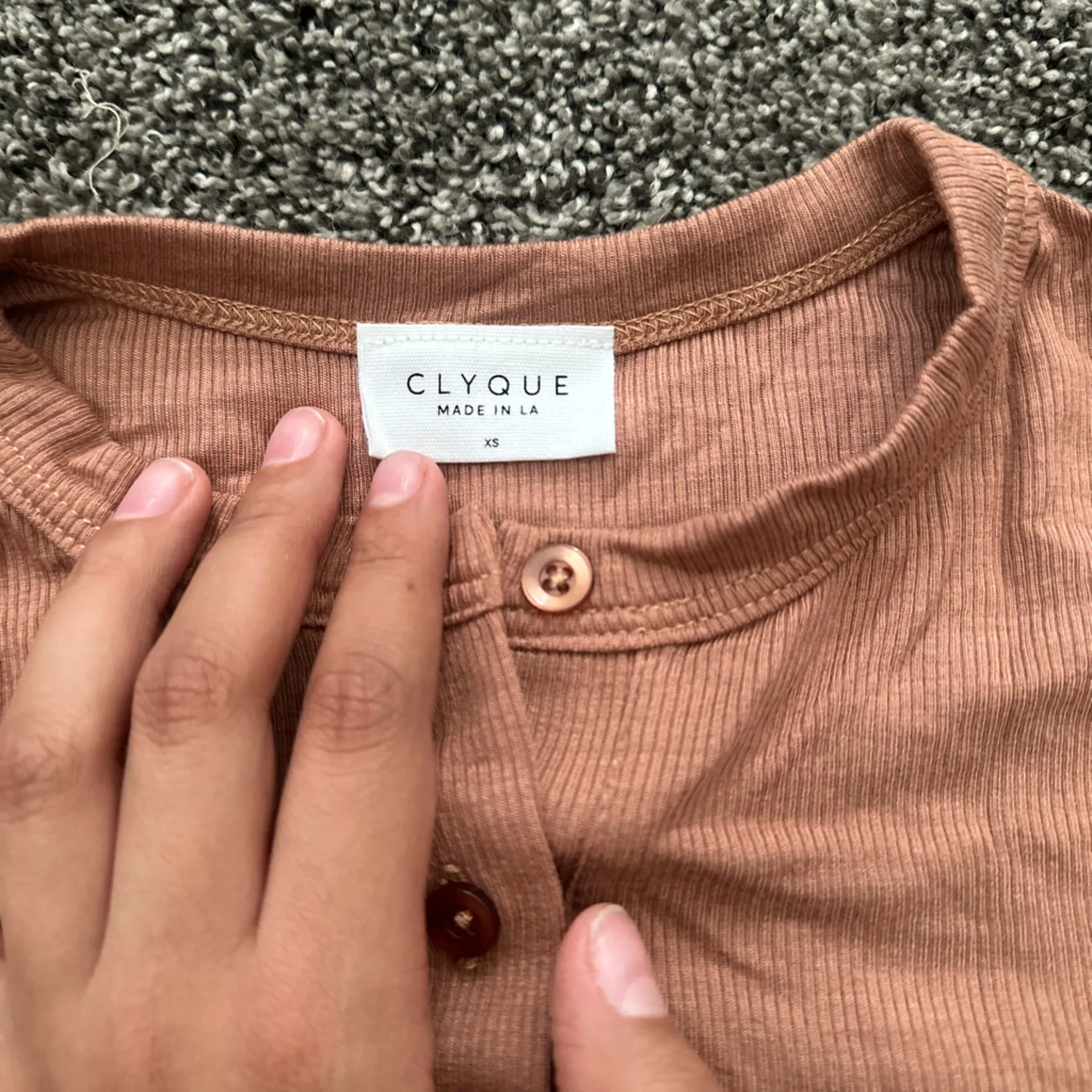 Elegant Button - Image 3