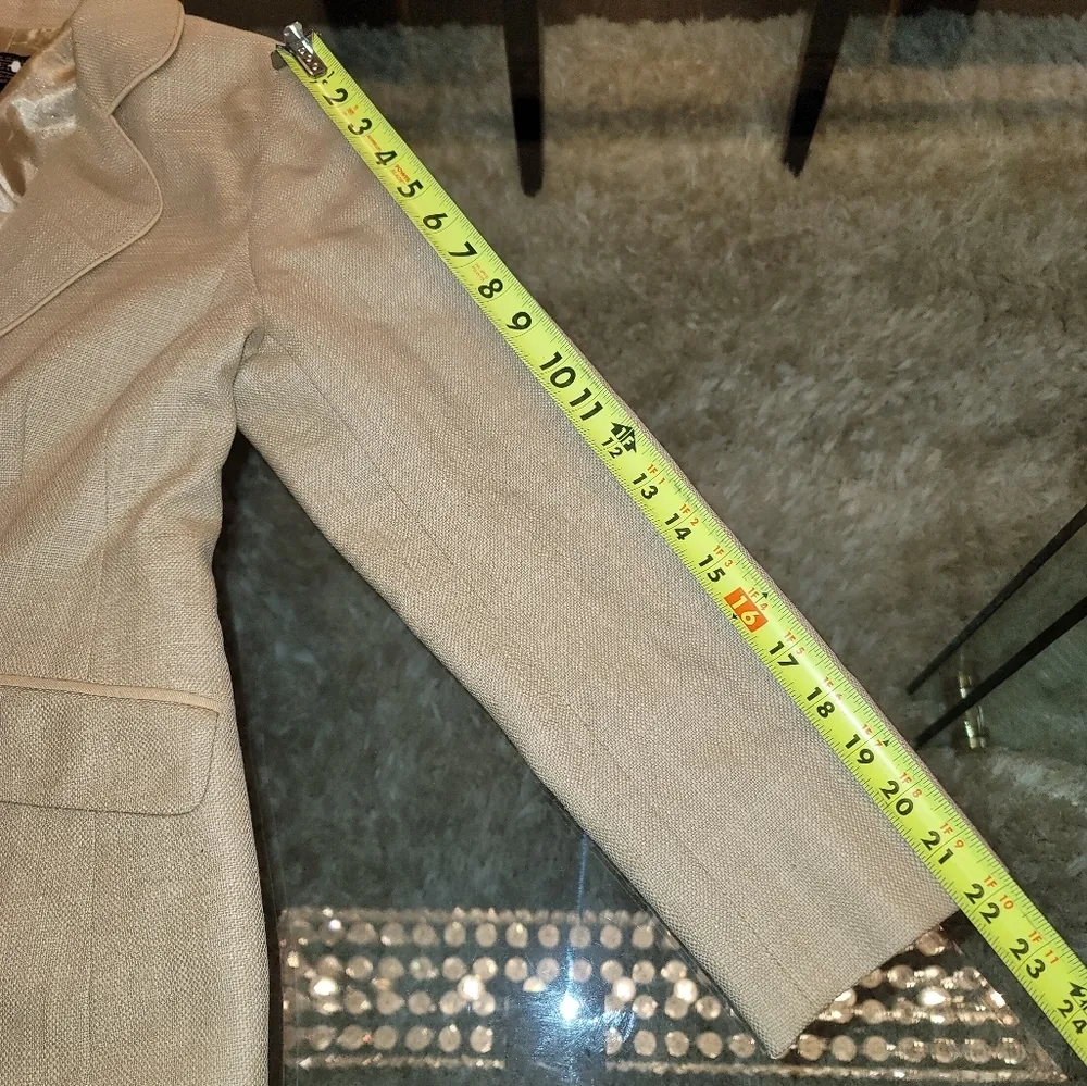 Pendleton Women's Beige Viscose Single Breasted Four Buttons Fitted Blazer 10 - Image 11