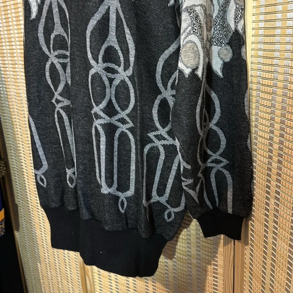 Top Notch 1980s Tunic Length Gray Floral Geometric Print Cowl Neck Sweater 1X Black - Image 7