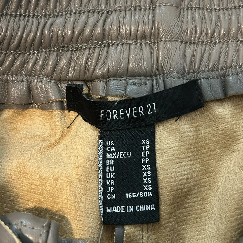 forever 21 shorts - Image 3