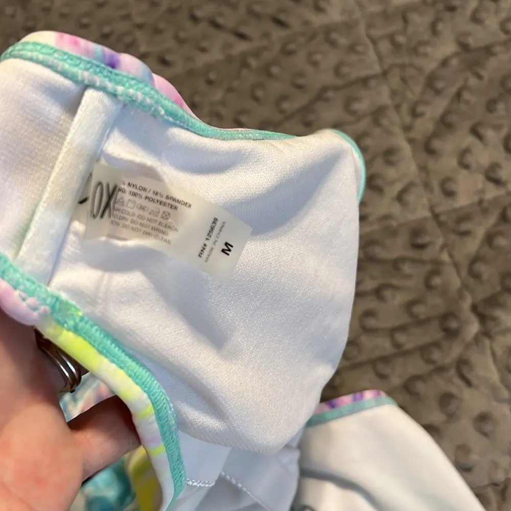 XOXO size medium womens bathing suit tie dye padded adjustable straps hook back - Image 8