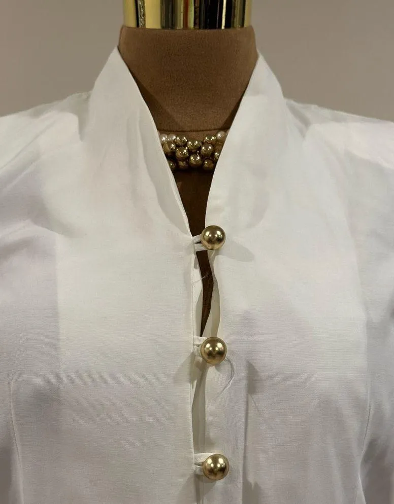 Willow Ridge Vintage Cream Button Down Pointed Hem Gold Buttons Blouse Sz 10 - Image 3