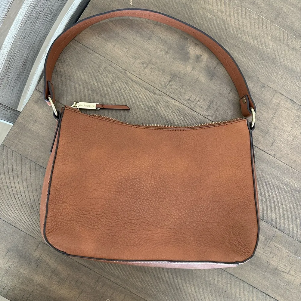 Enzo Angiolini  camel colored vegan leather shoulder bag NWOT - Image 10