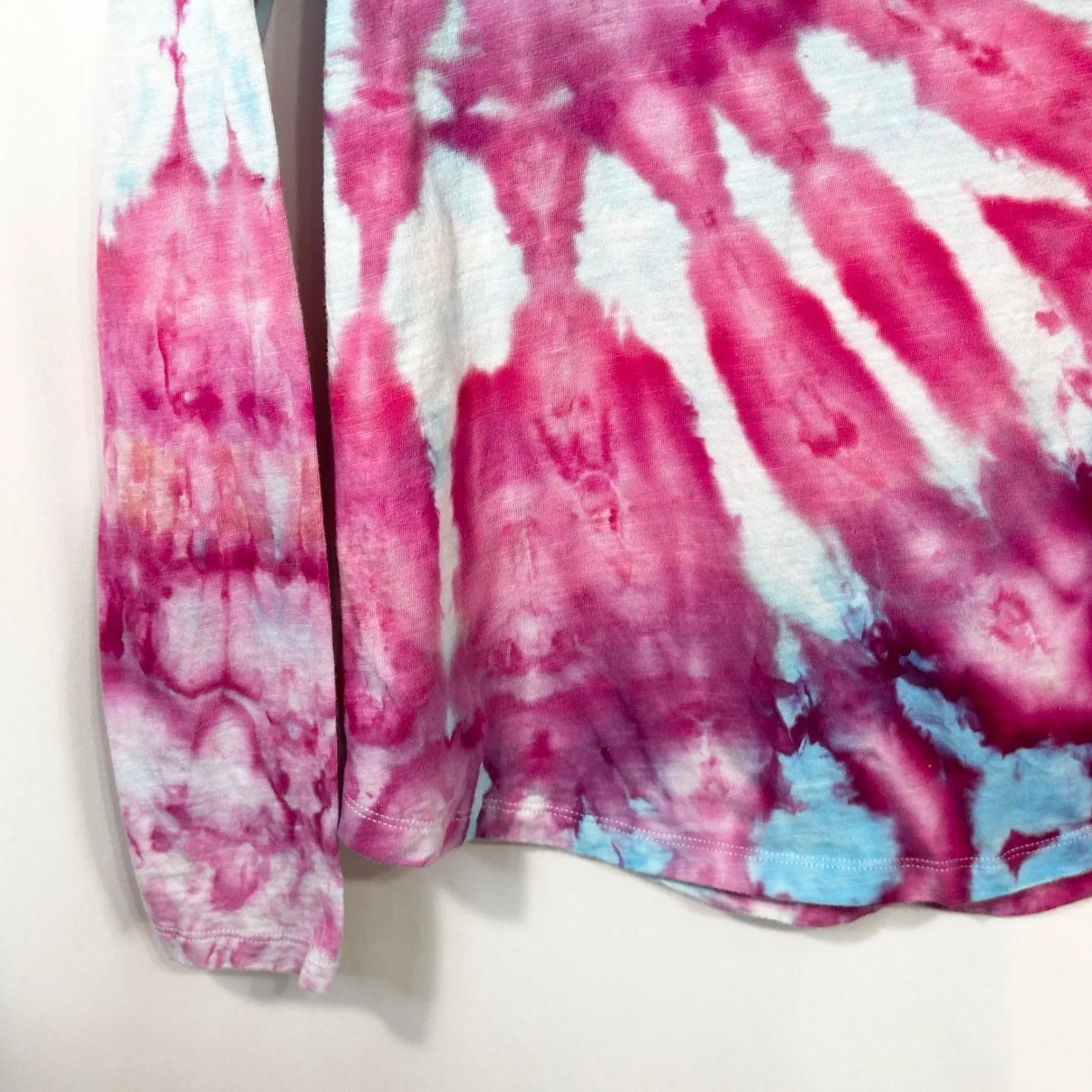 PINK Victoria's Secret XS Top Handmade Tie Dye Long Sleeve Dog Pink Blue 927‎ - Image 6