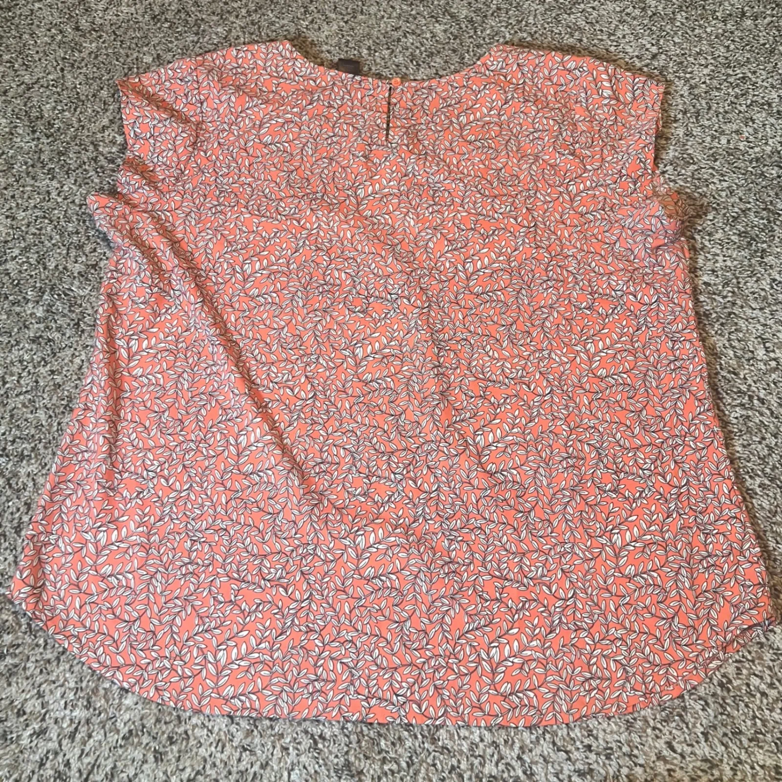 Ann Taylor Womens Coral Leaf Print Cap Sleeve Top XL Button Back - Image 6