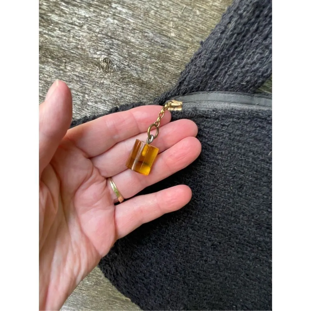 1940’s Lambswool shoulder bag with hand warmer pockets. Black - Image 6