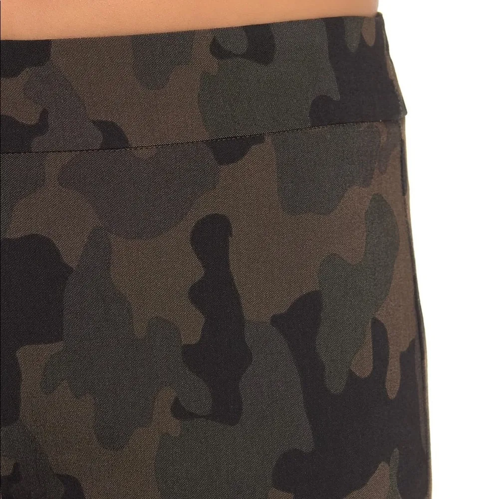 NANETTE nanette lepore Printed Pull-On Camo Pants - Image 4
