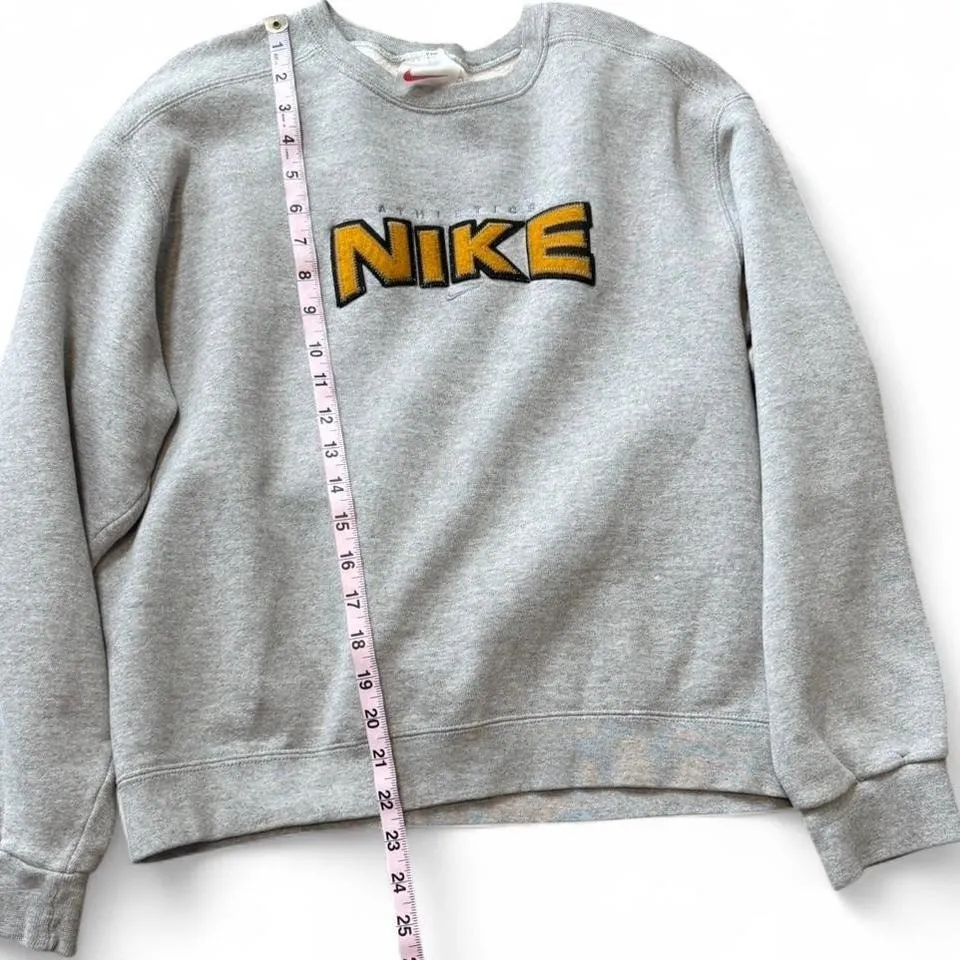 Nike Vintage 90's Gray  Sweatshirt - Image 8