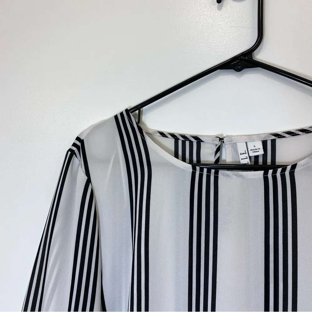 Dressy striped shirt with bell sleeves - Image 7