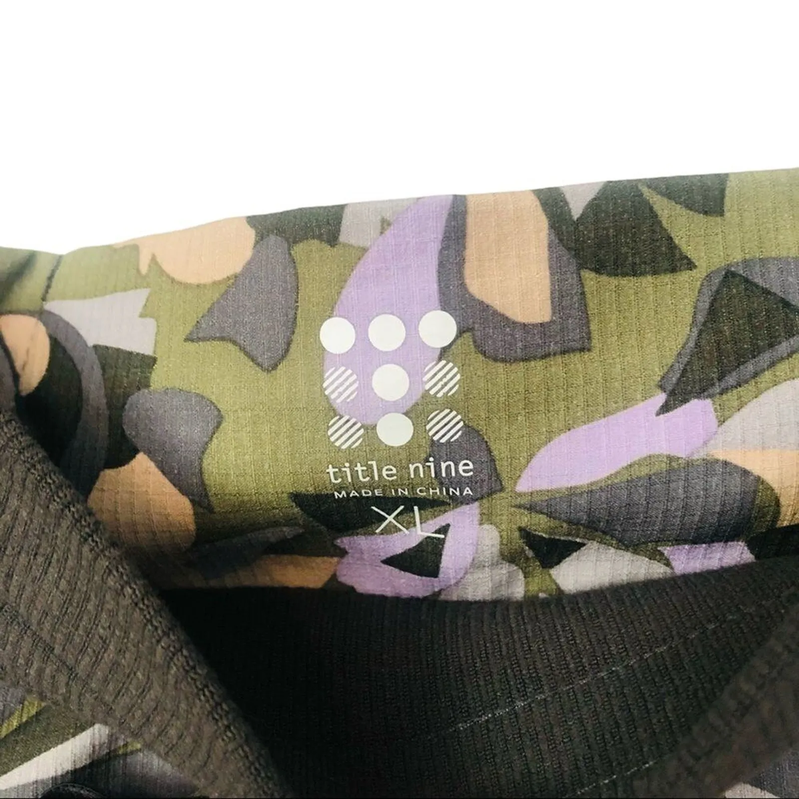 TITLE NINE All Over Pattern Capri Hiking Pant, Size XL - Image 3