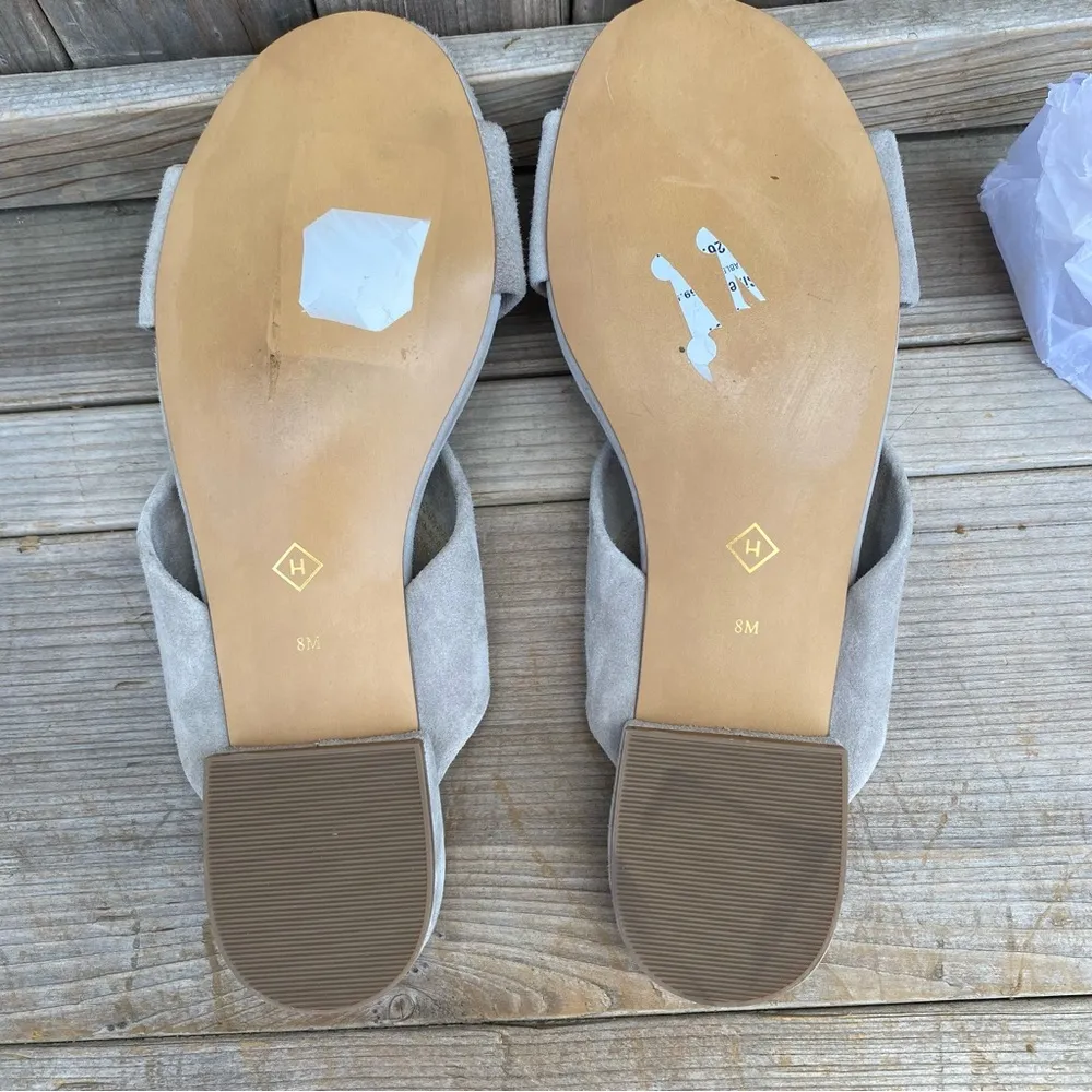 Halogen Grey Suede Crossover Sandals Size 8 - Image 3