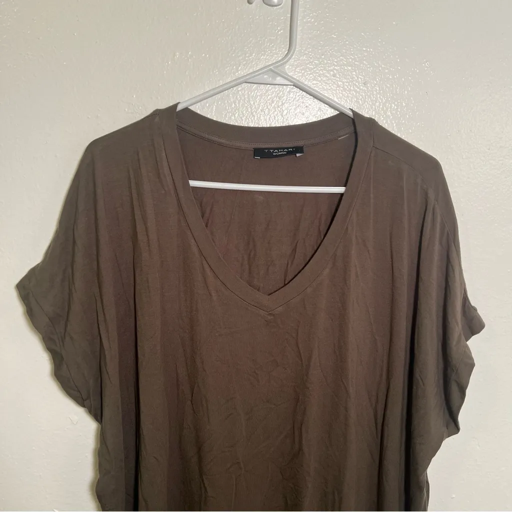 T Tahari V-Neck T-Shirt Olive Green Dolman Sleeve - Image 3
