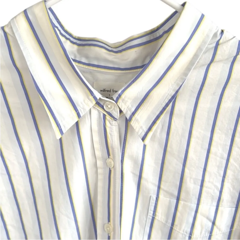 EUC Aritzia Wilfred Free Sail Cotton Oversize
Button Down Top White Blue Small - Image 3