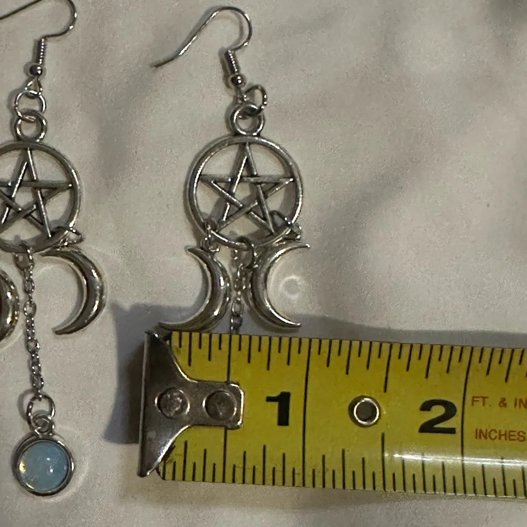 Gothic Pentagram Crescent White Crystal Earrings Faux Moonstone Witch Pagan Silver - Image 4
