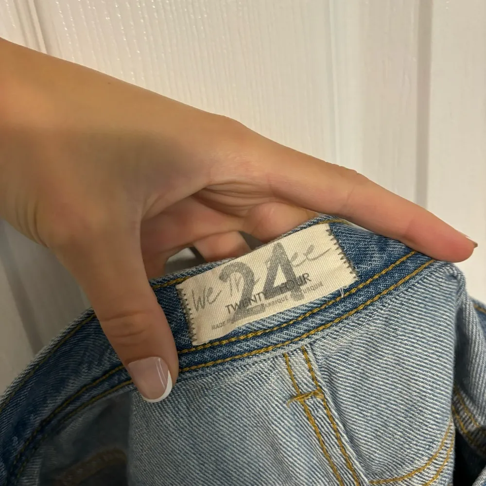 Free People We The Free Maggie Heavily Distressed Crop Jeans - Image 11