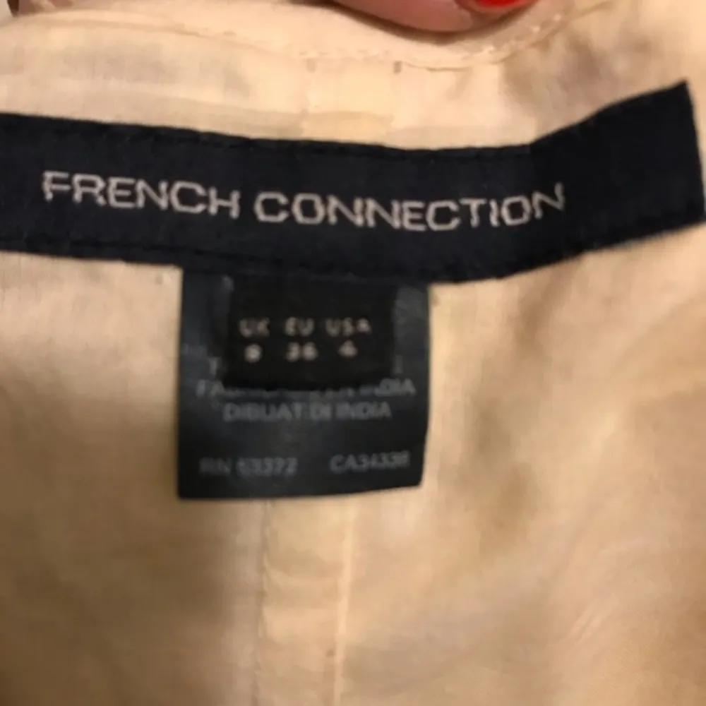 French connection ivory V-neck crochet dress - Image 6