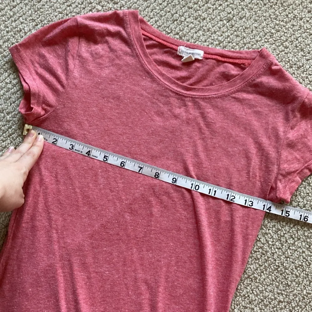 Zenana Outfitters Women’s Fitted T-Shirt Crew Neck Blouse Pink Orange Size Small - Image 4