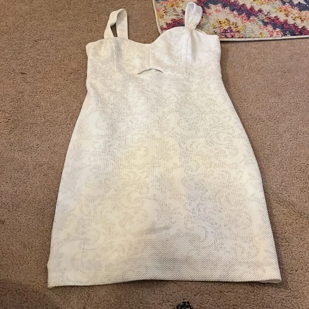 Guess dress 4 - Image 2