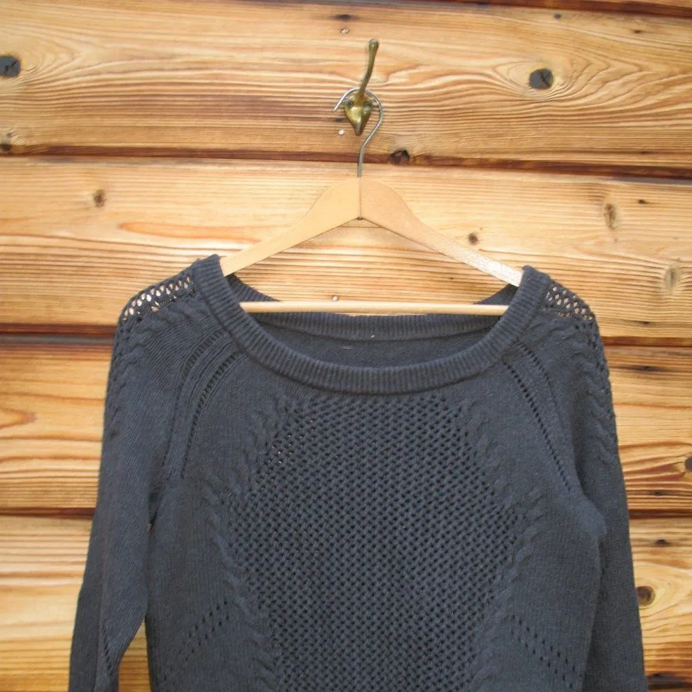 Lululemon Be Present Pullover Top Sweater Heathered Black 4 - Image 5