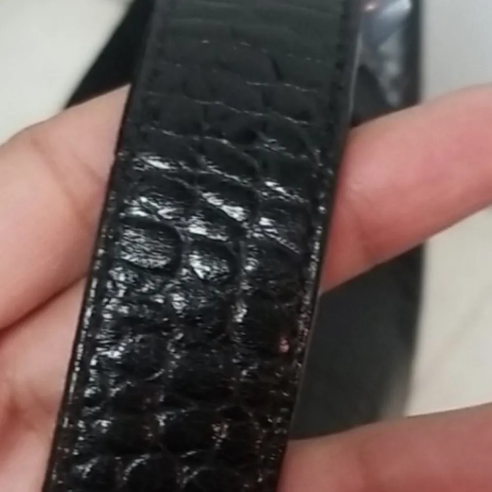 Lauren Ralph Lauren Black Croc-Embossed Shoulder Bag - Image 9