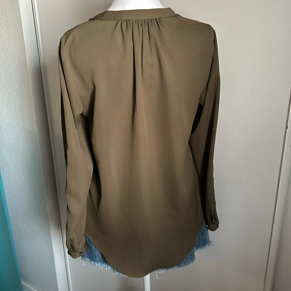 Jennifer Lopez Rich Olive Green Notch V-Neck Cut Out Long Sleeve Blouse - Image 6