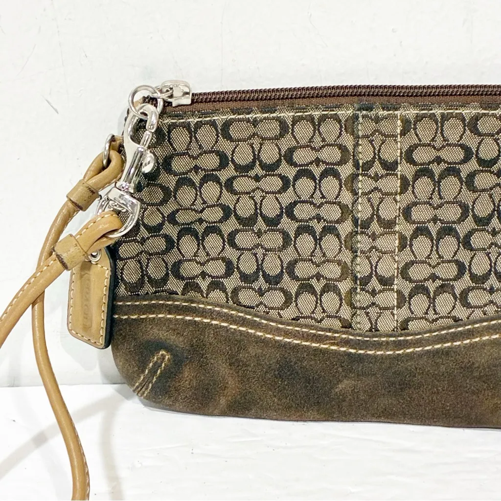 COACH MINI SIGNATURE C MAHOGANY SUEDE LEATHER TRIM PURSE BAG WALLET WRISTLET - Image 2