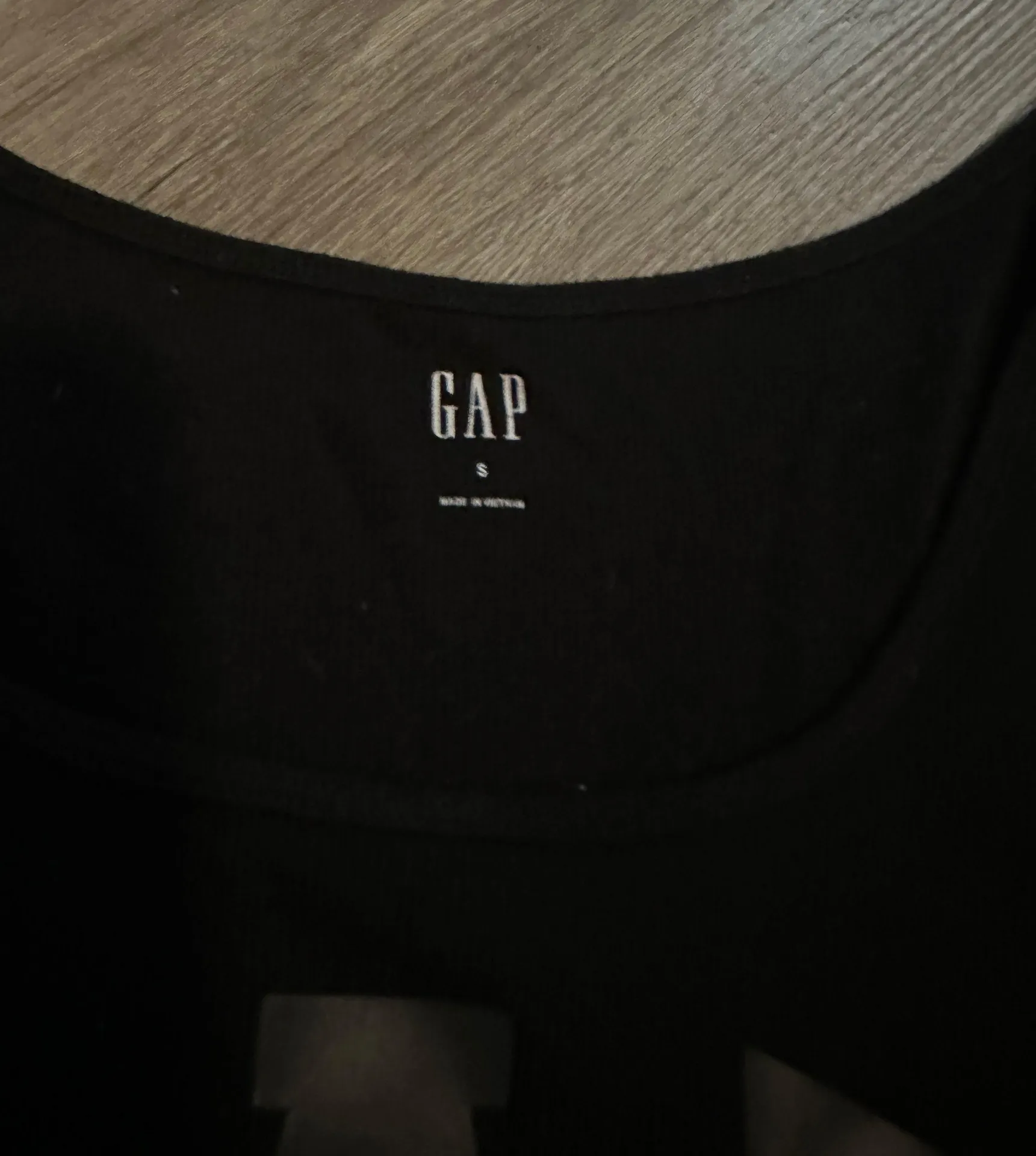 Gap Tank Top - Image 3