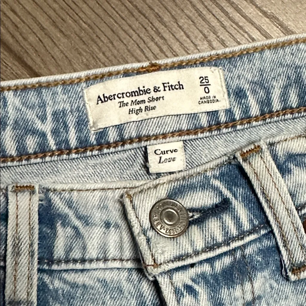 Abercrombie & FitchThe Mom High Rise Curve Love Stretch Blue Jean Shorts Size 25 - Image 5